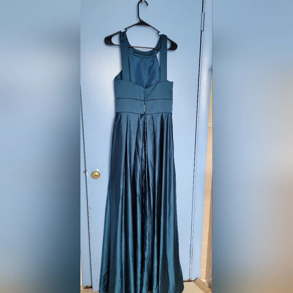 Andrew Adela dress, Size 14 - Picture 2 of 4